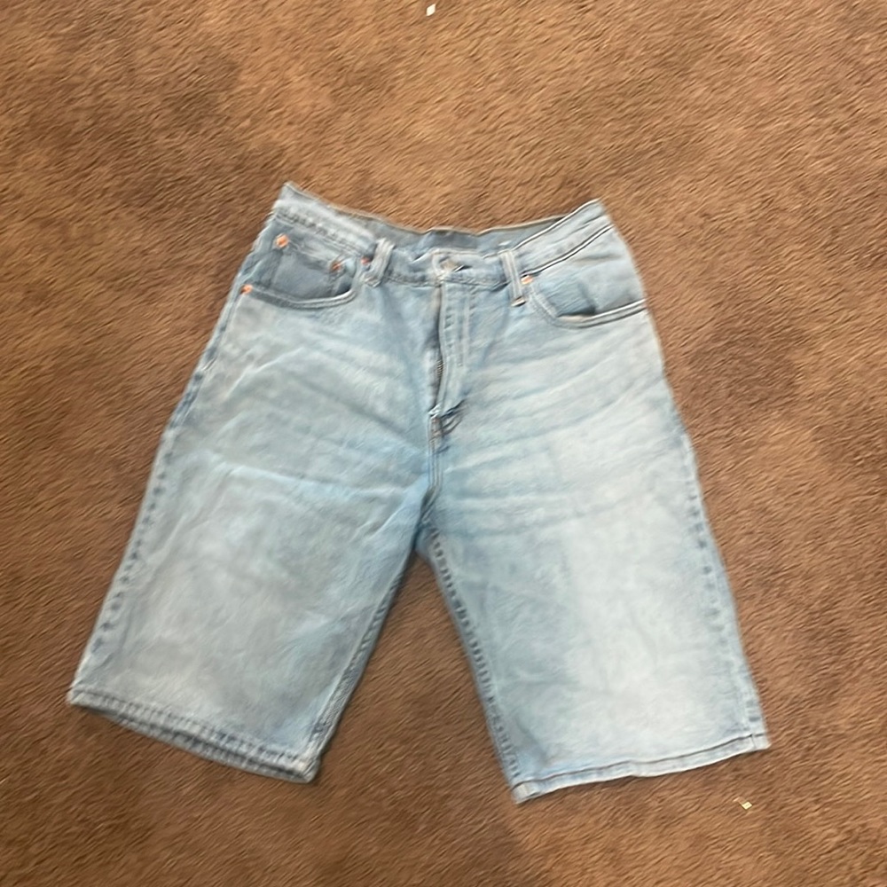 Mens Levi’s jean shorts light blue